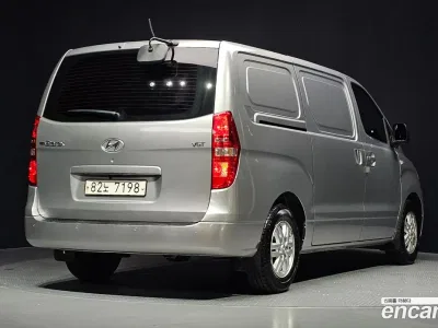 2017 Hyundai Starex 3-Seater VAN, фото 2, лот 10223340