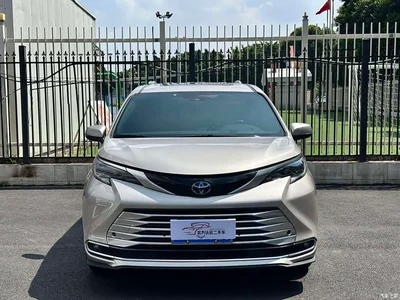 2021 Toyota Sienna 2.5L Hybrid Platinum Edition, фото 2, лот 11507382