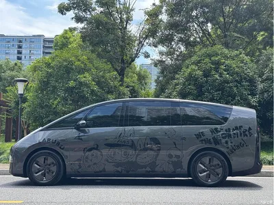 2025 Li Auto MEGA Model Home Family Special Edition, фото 3, лот 10446687