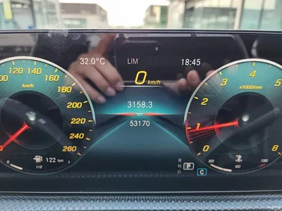 2021 Mercedes-Benz A-Class Facelift A 180 L Sport Sedan, фото 4, лот 10284171