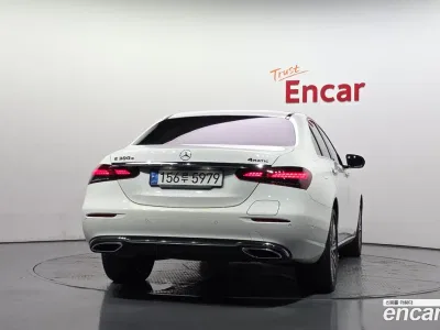 2023 Mercedes-Benz E-Class E300e 4MATIC Exclusive, фото 4, лот 10210355