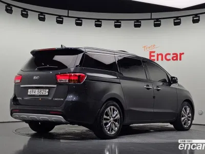 2017 Kia Canival 7-seater Limousine, фото 2, лот 10901950