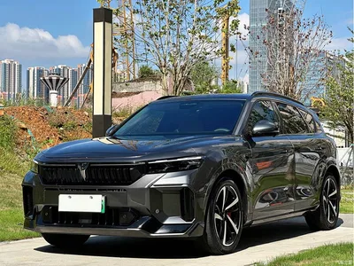 2025 Voyah Auto VOYAH FREE 318 259km 4WD Explorer Edition, фото 1, лот 10310256
