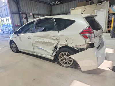 2016 TOYOTA PRIUS V TWO, фото 2, лот 10891632