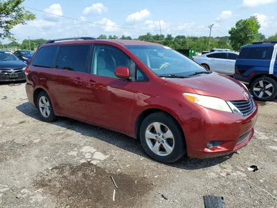 2012 TOYOTA SIENNA LE, фото 4, лот 10546675