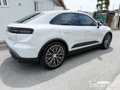 2025 Porsche Macan 4S, фото 4, лот 10103694