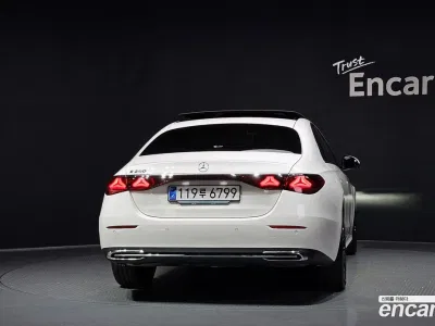 2025 Mercedes-Benz E-Class E200 Avantgarde, фото 4, лот 10198371