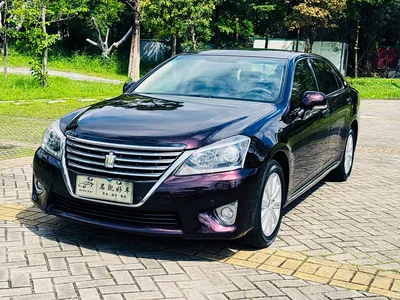 2012 Toyota Crown 2.5L Royal Leather Edition, фото 1, лот 10325032