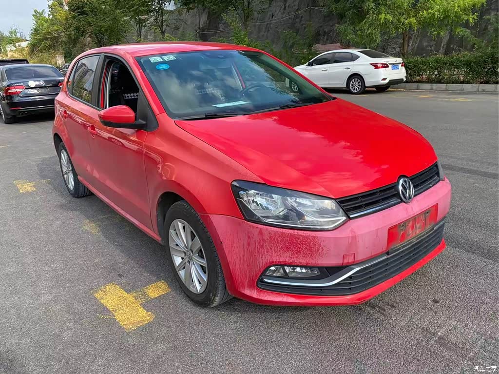 2014 Volkswagen Polo 1.4L Automatic Comfort Edition, фото 3, лот 11215135