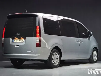 2024 Hyundai Staria Cargo 3-Seater, фото 2, лот 10213417