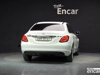 2017 Mercedes-Benz C-Class C200, фото 3, лот 10041390