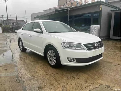 2013 Volkswagen Lavida Facelift Classic 1.6L Automatic Comfort, фото 2, лот 10454273