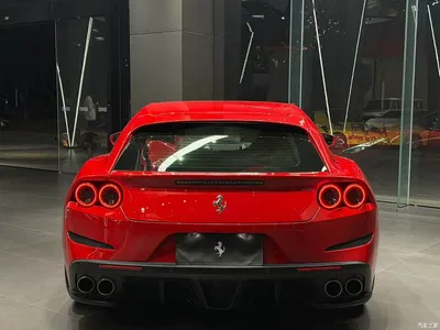 2017 Ferrari GTC4Lusso 3.9T V8, фото 2, лот 10264827