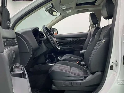 2021 Mitsubishi Outlander Facelift 2.0L 2WD Premium Edition 7-Seater, фото 4, лот 10339249