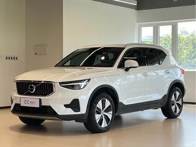 2024 Volvo XC40 B3 Smart Elite Luxury Edition, фото 1, лот 10440738
