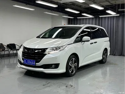 2015 Honda Odyssey Facelift 2.4L Supreme Edition, фото 1, лот 10476490