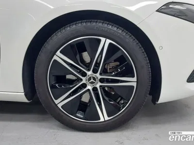 2024 Mercedes-Benz A-Class A220 Sedan, фото 4, лот 10042224