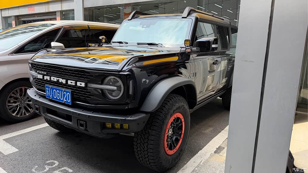 2025 Ford Bronco 2.3T Mega Dune Limited Custom Edition, фото 1, лот 10689900