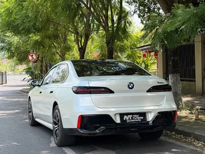 2023 BMW 7 Series Model 735Li M Sport Package, фото 2, лот 10404929