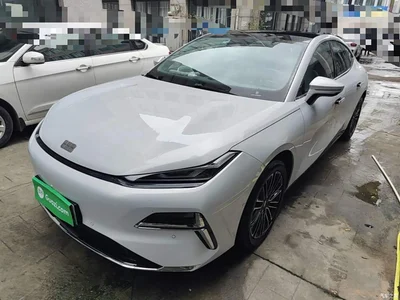 2025 Geely Galaxy Galaxy Xingyao 8 130km EM-i Premium Edition, фото 1, лот 11188481