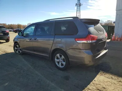 2011 TOYOTA SIENNA LE, фото 2, лот 10493490