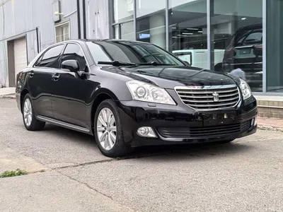 2010 Toyota Crown 2.5L Royal Leather Sunroof Navigation, фото 2, лот 10324444