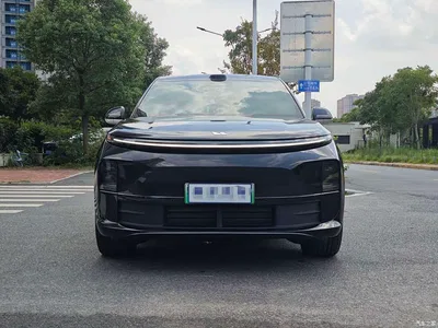 2025 Li Auto L6 Pro Smart Renewal Edition, фото 2, лот 10447149