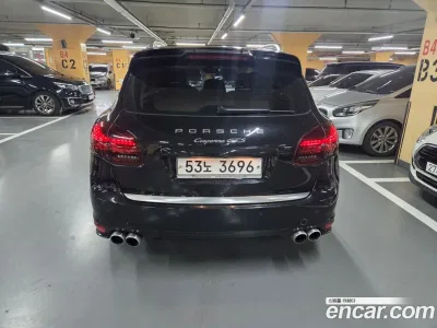2013 Porsche Cayenne 4.8 GTS, фото 3, лот 10092568
