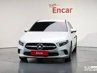 2022 Mercedes-Benz A-Class A220 Hatchback, фото 2, лот 10040691