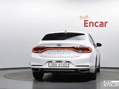 2018 Hyundai Grandeur 2.2 Diesel Premium, фото 4, лот 11140315
