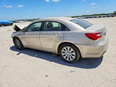 2013 CHRYSLER 200 LX, фото 2, лот 10866793