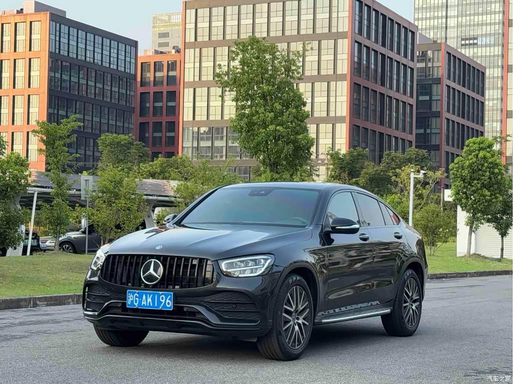 2020 Mercedes-Benz GLC Coupe GLC 300 4MATIC Coupe SUV, фото 1, лот 10247227