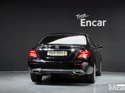 2018 Mercedes-Benz E-Class E300 4MATIC Exclusive Standard, фото 4, лот 11252155