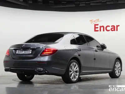 2018 Mercedes-Benz E-Class E220d 4MATIC Exclusive, фото 2, лот 10518119