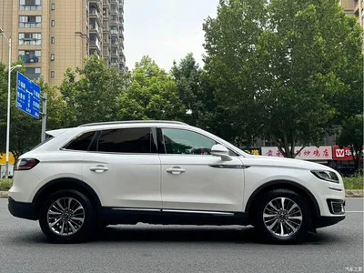 2019 Lincoln Nautilus (Import) 2.0T 2WD Zunxiang Edition China V, фото 3, лот 11177716
