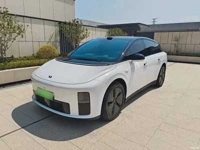 2025 Li Auto i6 2WD Base Model, фото 2, лот 11135547