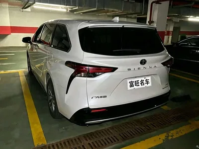 2024 Toyota Sienna 2.5L Hybrid 4WD Premium Edition, фото 4, лот 10324043