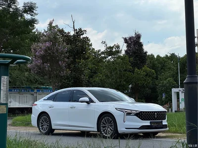 2024 Besturn B70 Model Soaring Dragon Edition 1.5T Pioneer, фото 4, лот 10408929