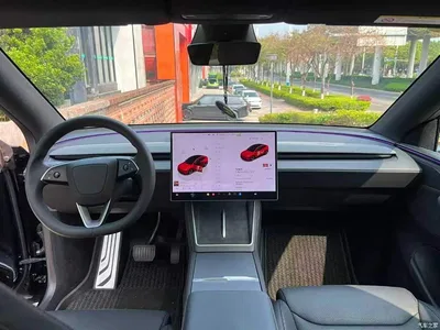 2025 Tesla Model Y L, фото 3, лот 11214772