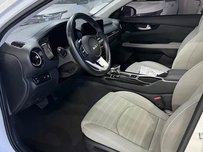 2023 Kia K3 Model 1.5L CVT Luxury Edition, фото 2, лот 10337285