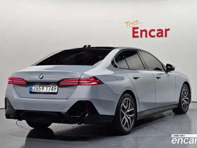 2026 BMW 5-Series 520i M Sport, фото 2, лот 10161530