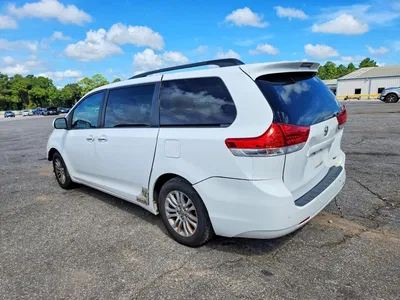 2011 TOYOTA SIENNA XLE 8-PASSENGER, фото 2, лот 10522489