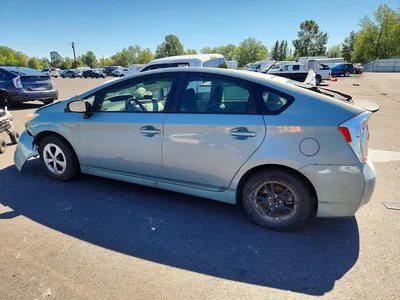 2015 TOYOTA PRIUS TWO, фото 2, лот 10500603