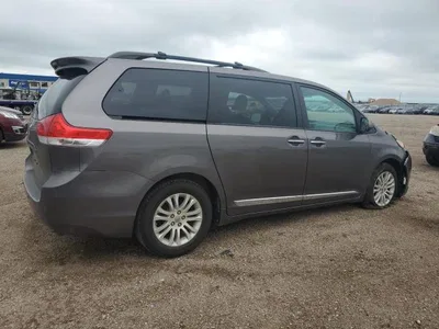 2013 TOYOTA SIENNA XLE, фото 3, лот 10536718