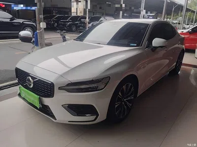 2023 Volvo S60 B4 Smart Vision Luxury Edition, фото 1, лот 11132547