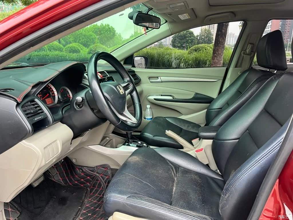 2011 Honda City Classic 1.5L Automatic Elite Refined Edition, фото 4, лот 11137246