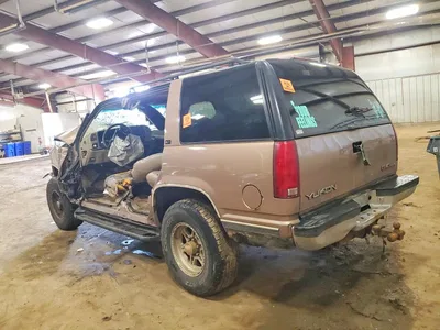 1996 GMC YUKON, фото 2, лот 10972262