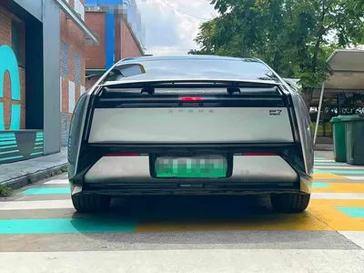 2025 XPeng P7 702km Long Range Edition, фото 4, лот 11088239