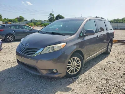 2017 TOYOTA SIENNA, фото 1, лот 10550976