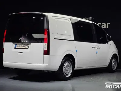 2022 Hyundai Staria Cargo 5-Seater, фото 1, лот 10058491